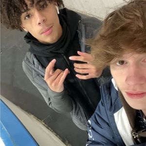 Meet your Posher, Christopher